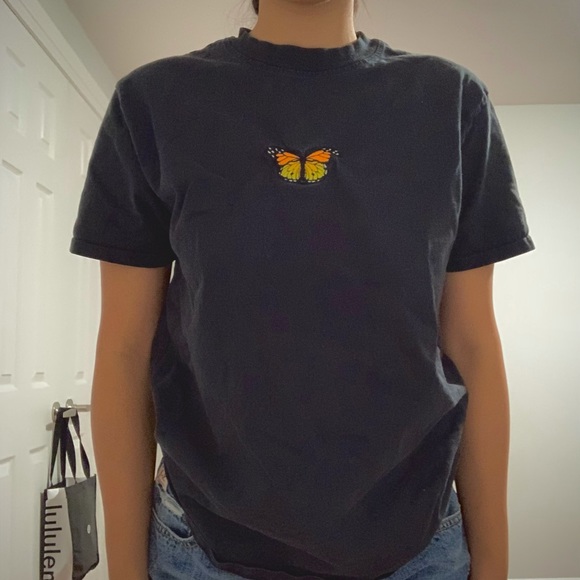 Brandy Melville butterfly t-shirt - Picture 1 of 3